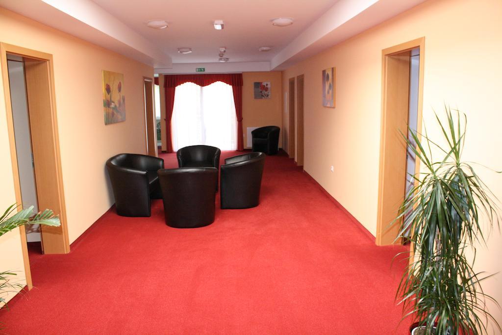Penzion Letalisce Murska Sobota Exterior foto